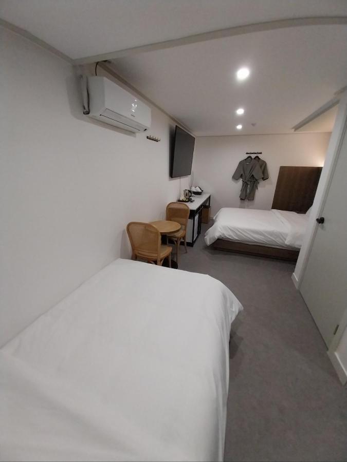 Hotel Stay Inn Seoul Bagian luar foto
