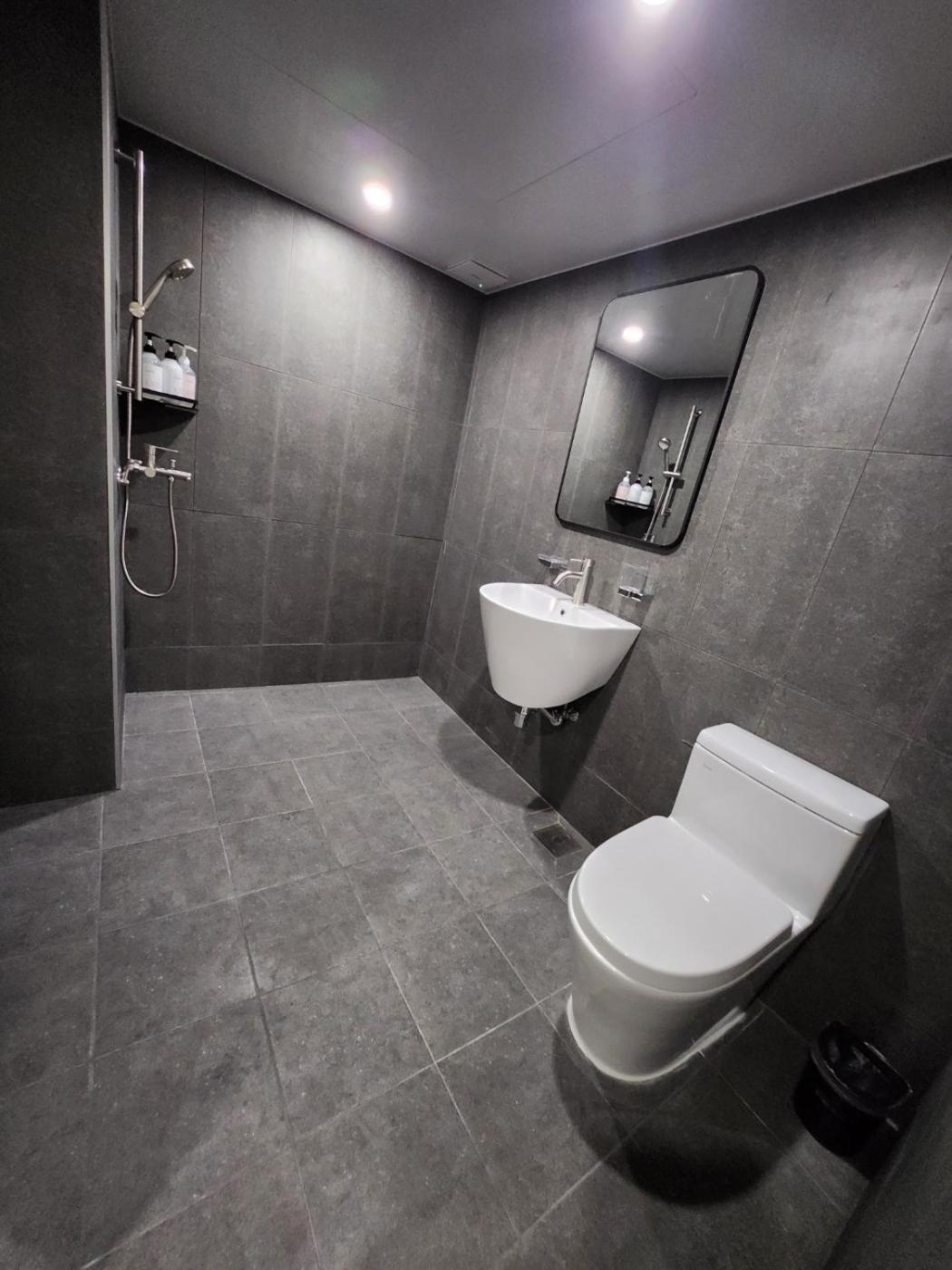 Hotel Stay Inn Seoul Bagian luar foto